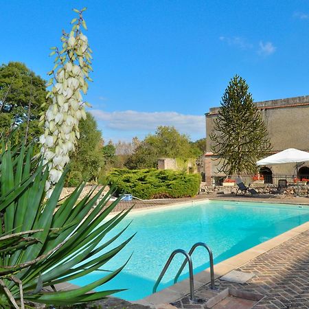 Domaine De La Courbe Hotel & Spa 勒吕德 外观 照片