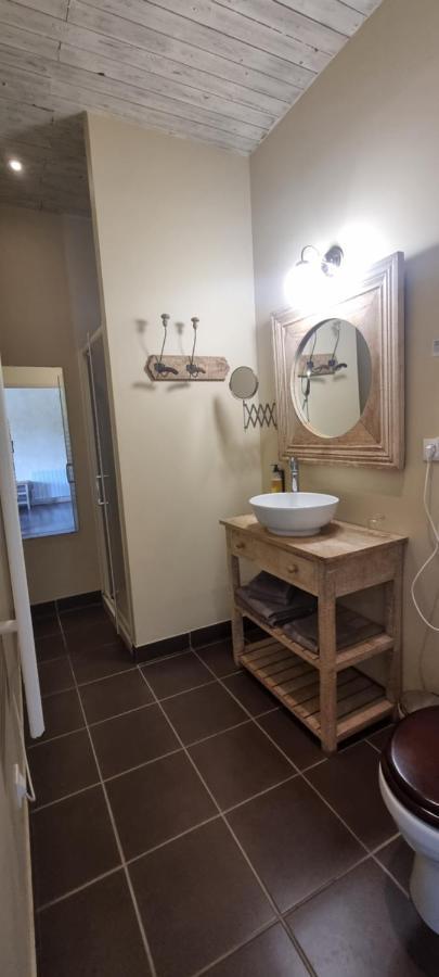 Domaine De La Courbe Hotel & Spa 勒吕德 外观 照片
