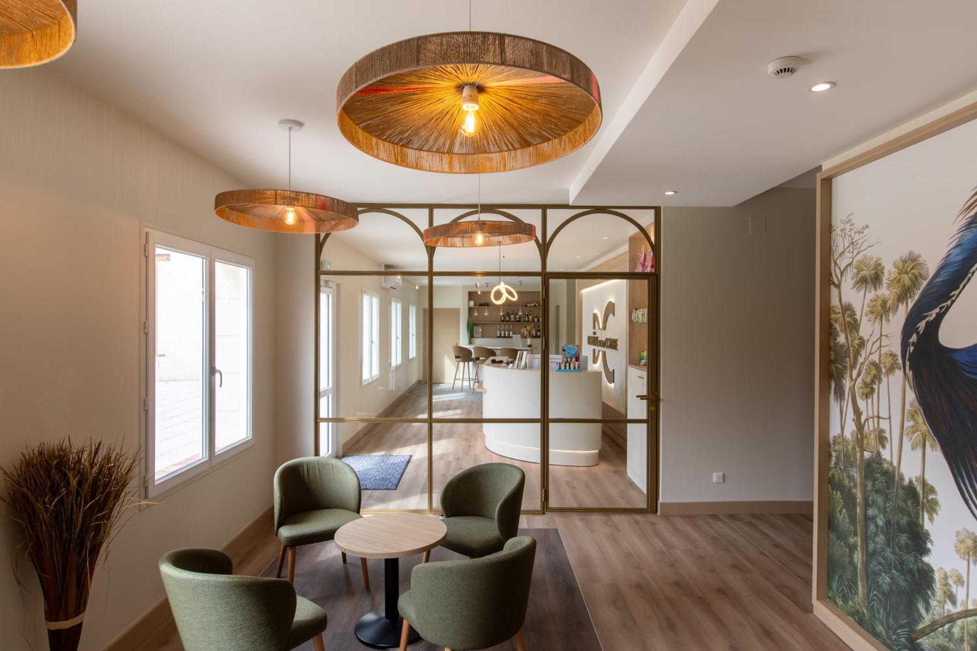 Domaine De La Courbe Hotel & Spa 勒吕德 外观 照片